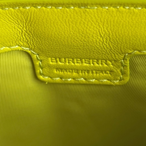 BURBERRY Lola Quilted Twin Pouch Vivid Lime - Picture 12 of 13